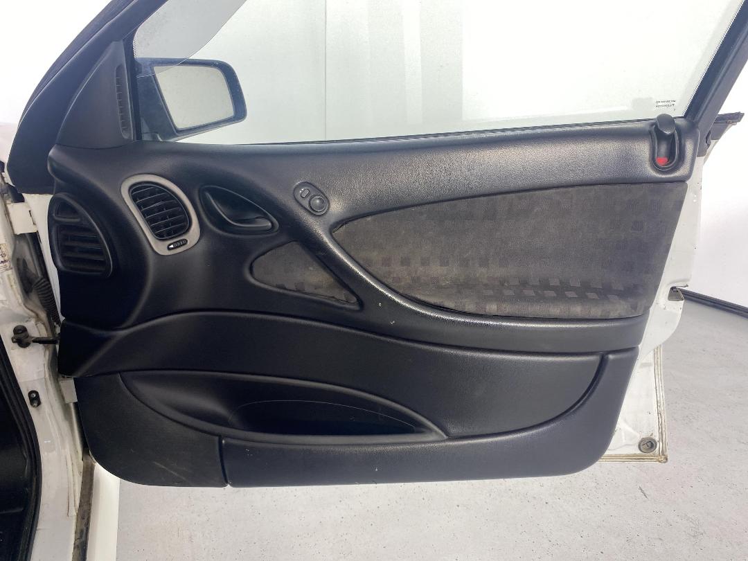 Photo '15' of Holden Commodore Photo '15' of Holden Commodore