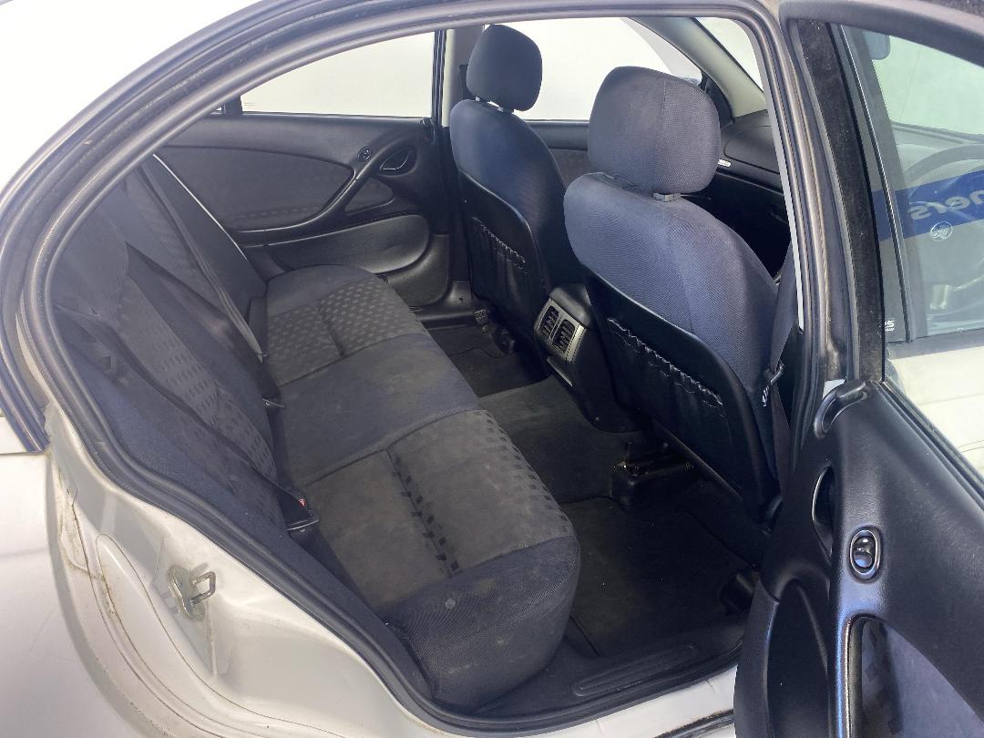 Photo '20' of Holden Commodore Photo '20' of Holden Commodore