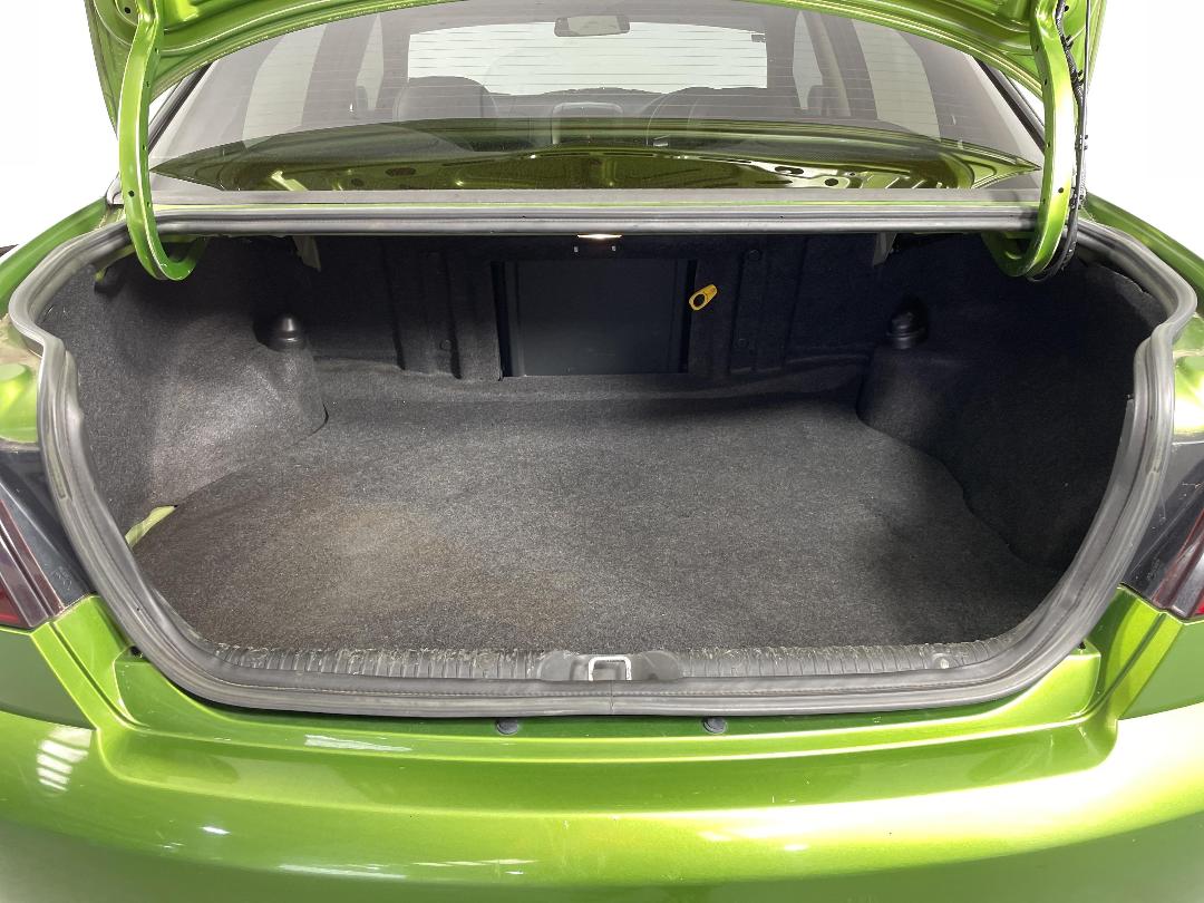 Photo '14' of Holden Commodore