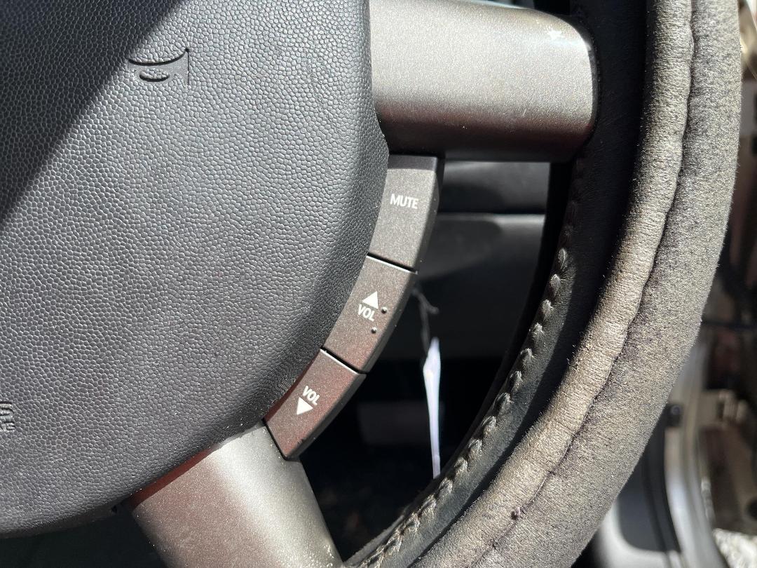 Photo '29' of Holden Commodore Berlina V6