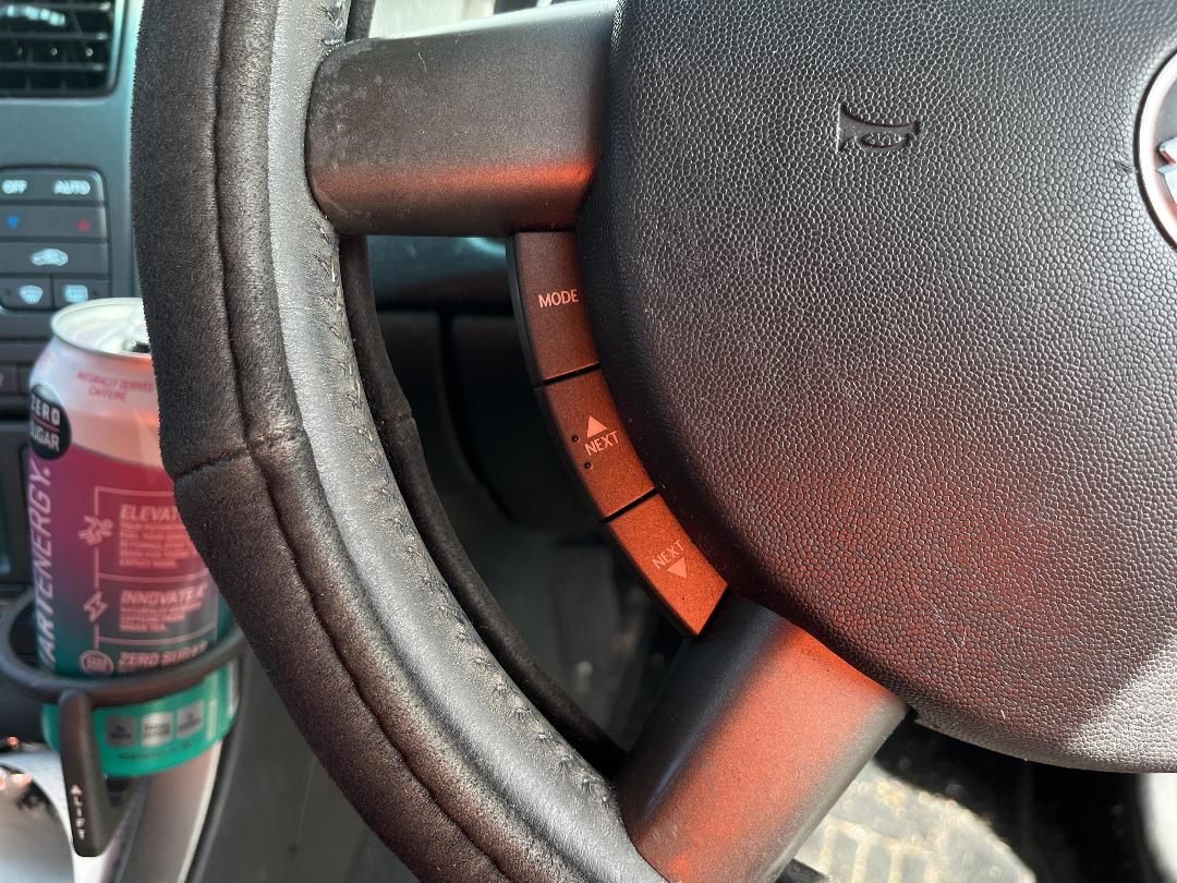 Photo '30' of Holden Commodore Berlina V6