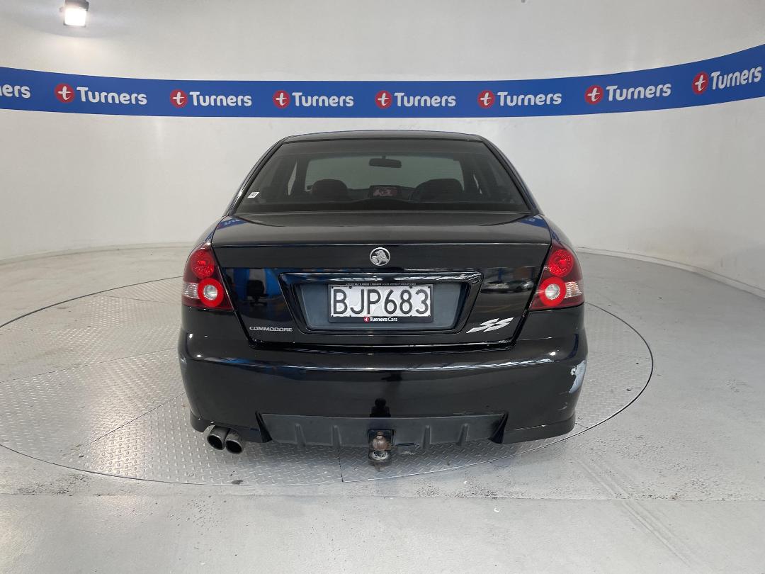 Photo '6' of Holden Commodore Photo '6' of Holden Commodore