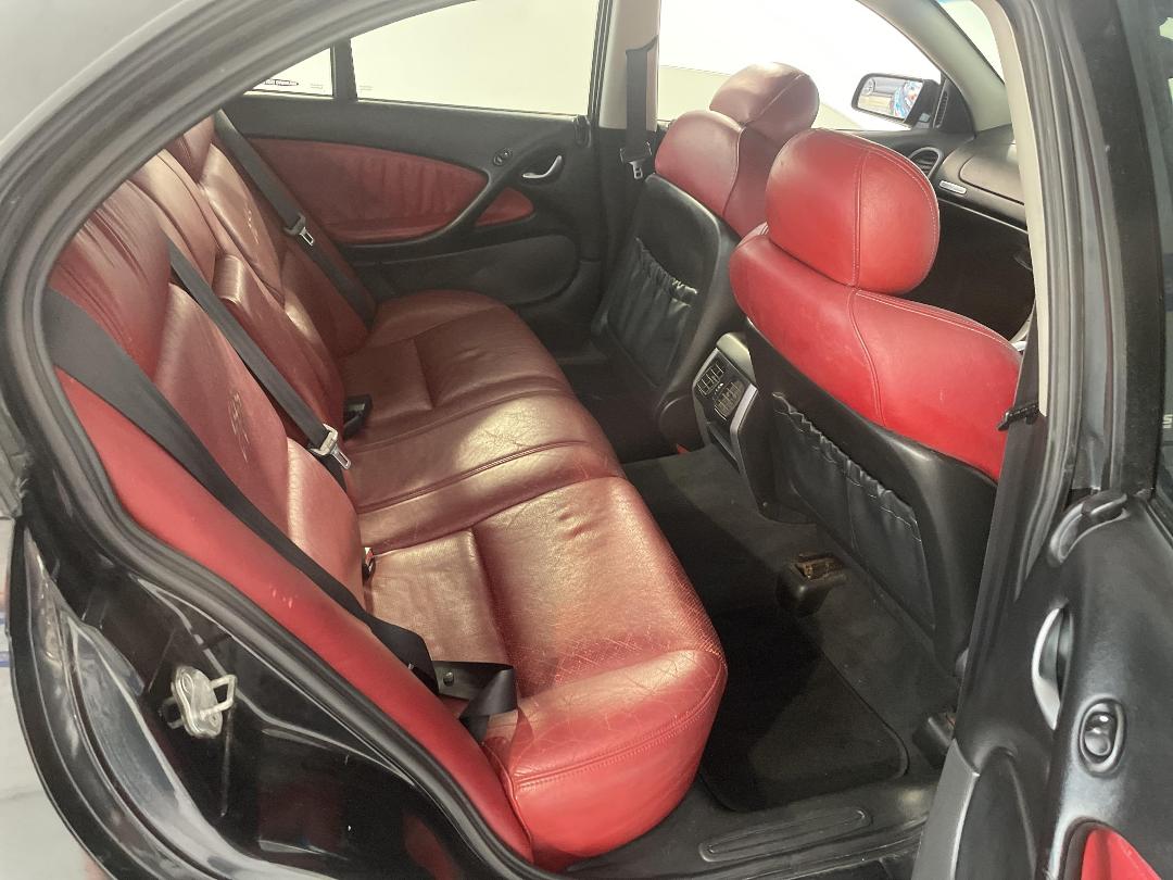 Photo '20' of Holden Commodore Photo '20' of Holden Commodore