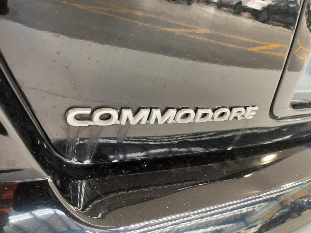 Photo '32' of Holden Commodore Photo '32' of Holden Commodore