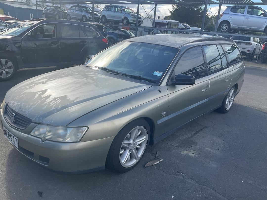 Photo '3' of Holden Commodore Exec Photo '3' of Holden Commodore Exec