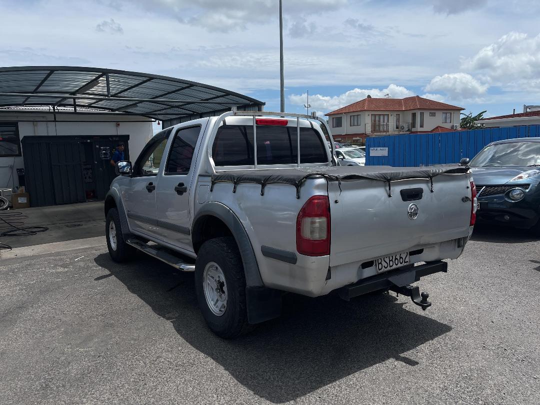Photo '4' of Holden Rodeo 4X2 LX Crew V6