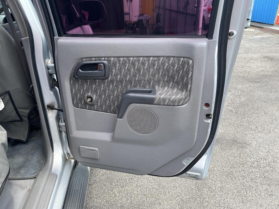 Photo '17' of Holden Rodeo 4X2 LX Crew V6