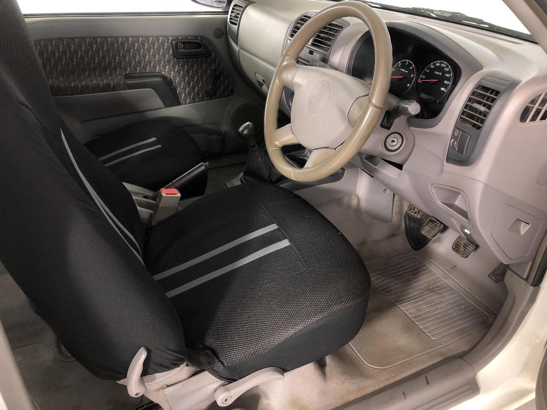 Photo '16' of Holden Rodeo 4X2