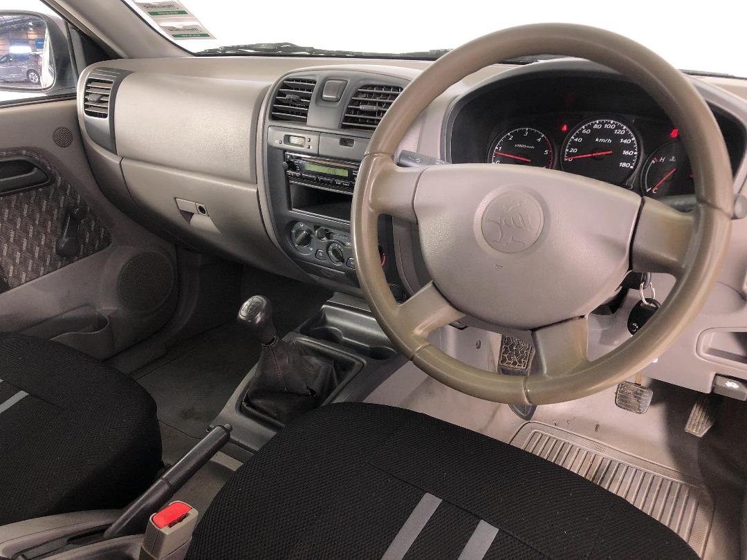 Photo '17' of Holden Rodeo 4X2