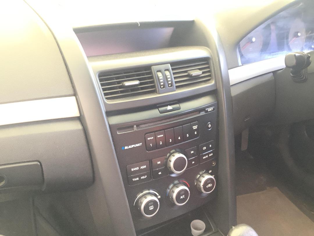 Photo '18' of Holden UTE S V6