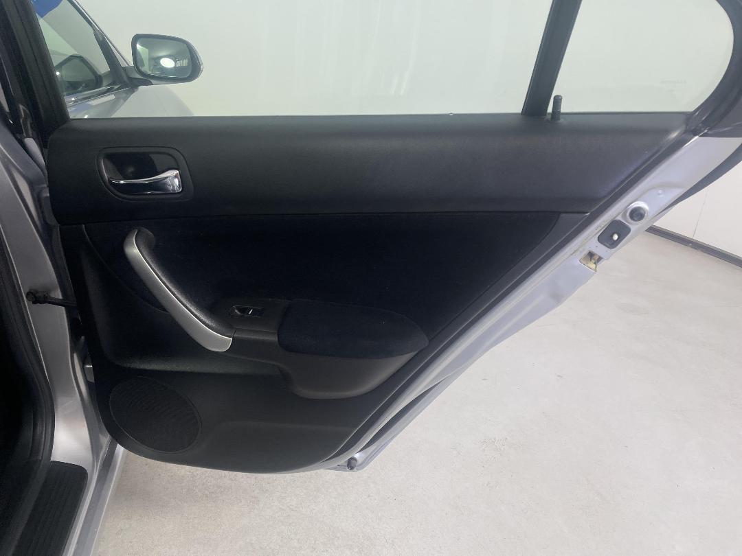 Photo '19' of Honda Accord