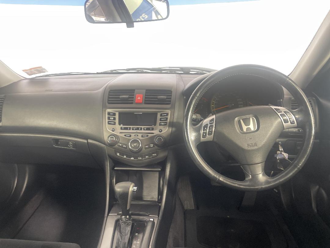 Photo '17' of Honda Accord