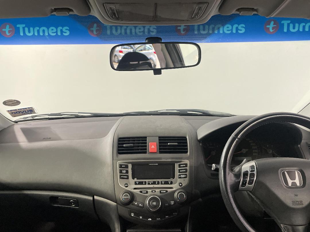 Photo '17' of Honda Accord Photo '17' of Honda Accord