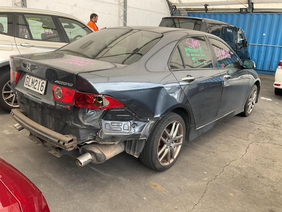 Photo '15' of Honda Accord Euro R Photo '15' of Honda Accord Euro R