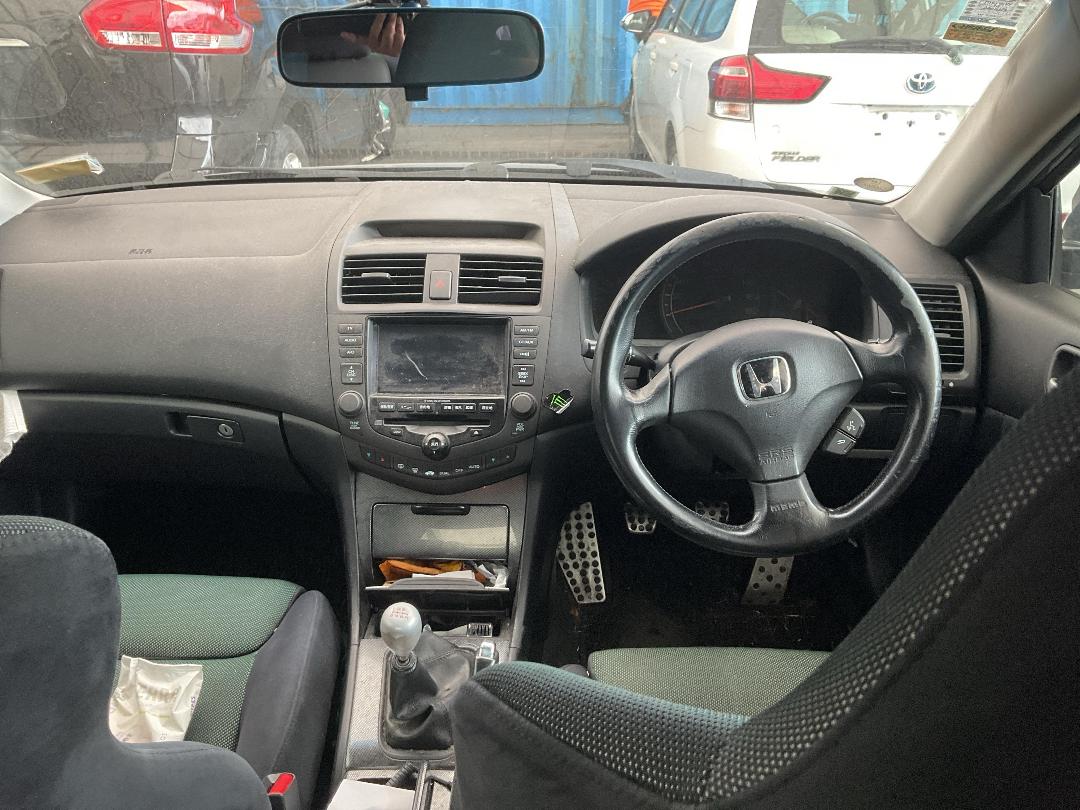 Photo '19' of Honda Accord Euro R Photo '19' of Honda Accord Euro R