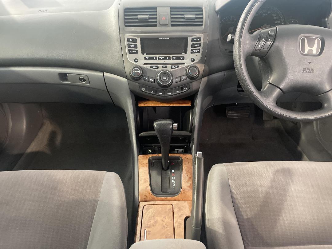 Photo '18' of Honda Accord