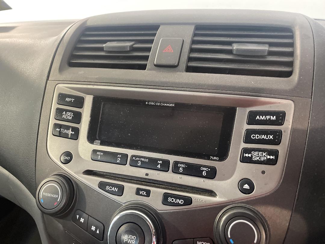 Photo '29' of Honda Accord