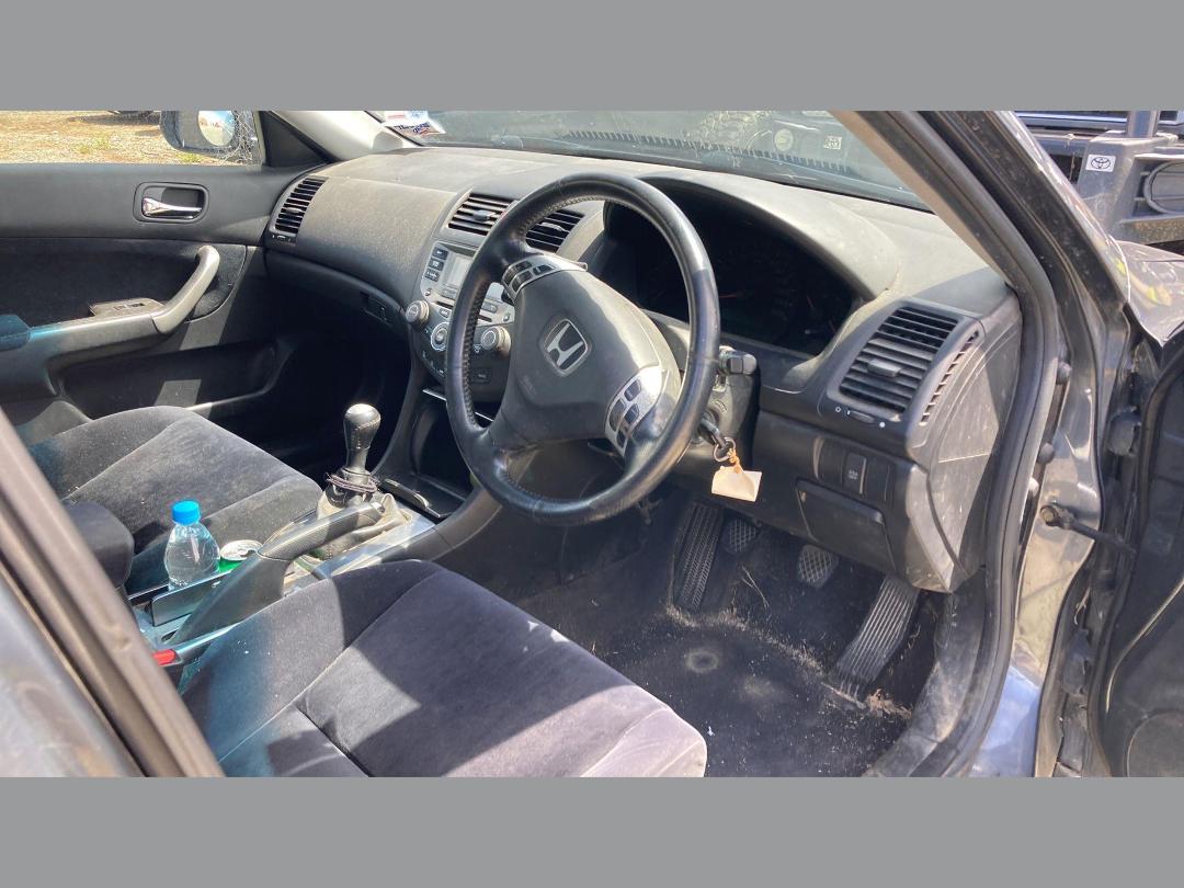 Photo '12' of Honda Accord Euro Photo '12' of Honda Accord Euro