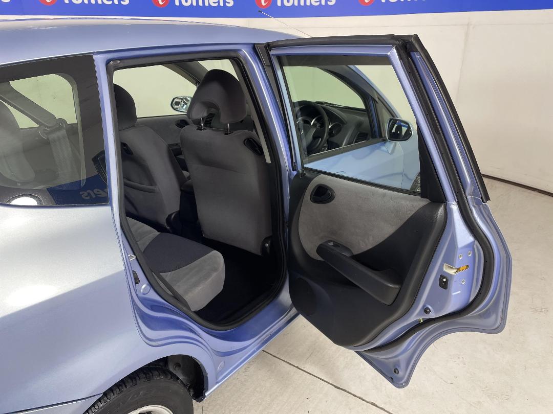 Photo '19' of Honda FIT