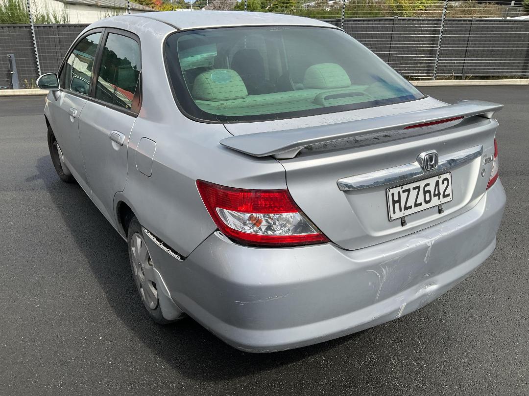 Photo '3' of Honda FIT Aria