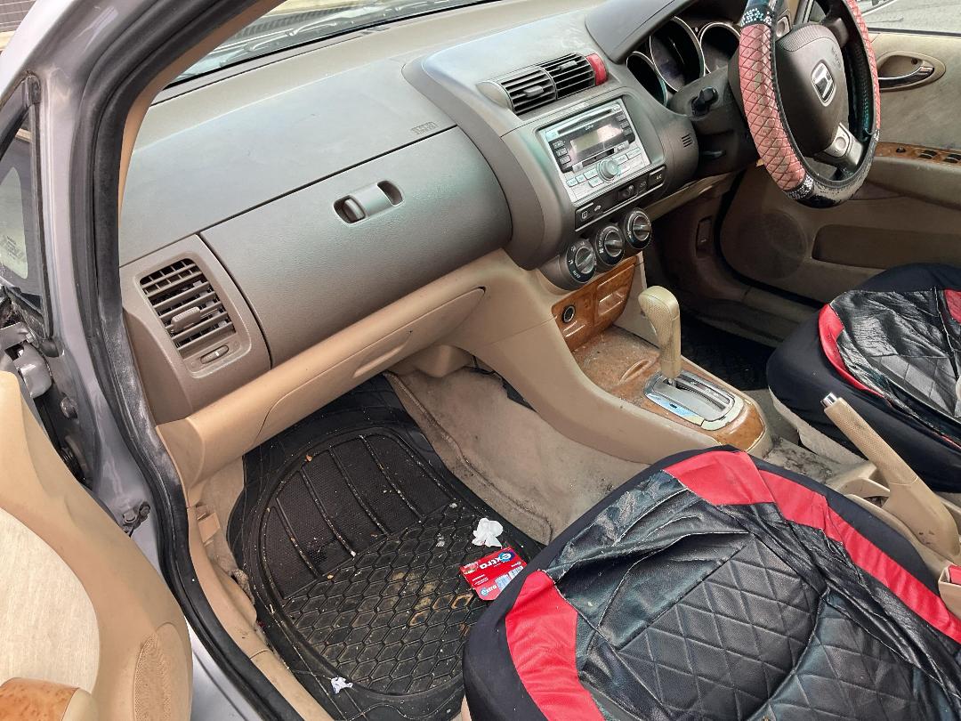 Photo '16' of Honda FIT Aria