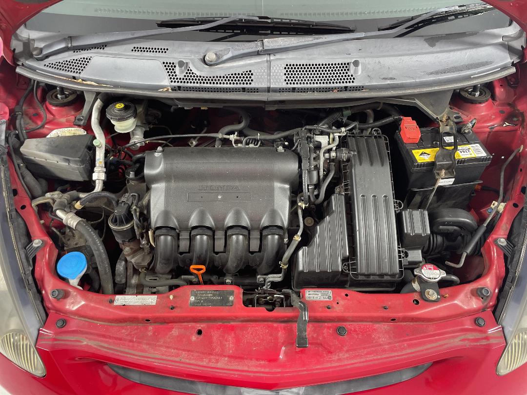 Photo '13' of Honda FIT Photo '13' of Honda FIT