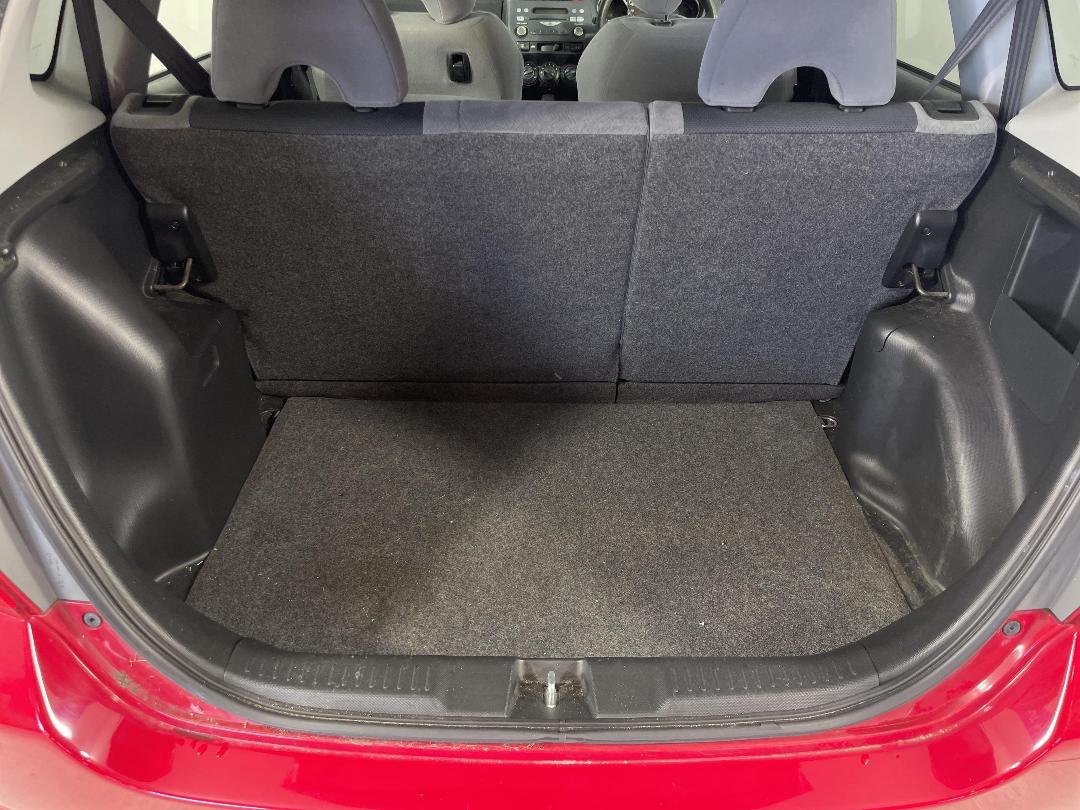 Photo '14' of Honda FIT Photo '14' of Honda FIT