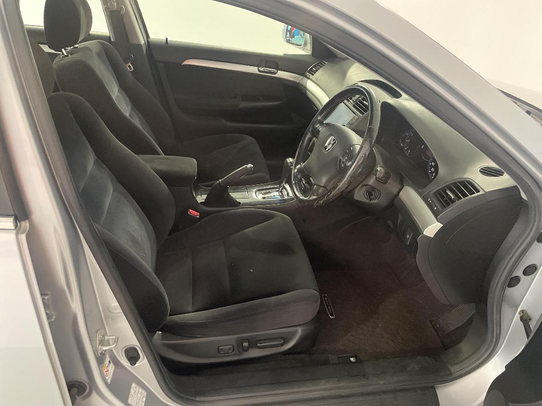 Photo '16' of Honda Inspire Photo '16' of Honda Inspire