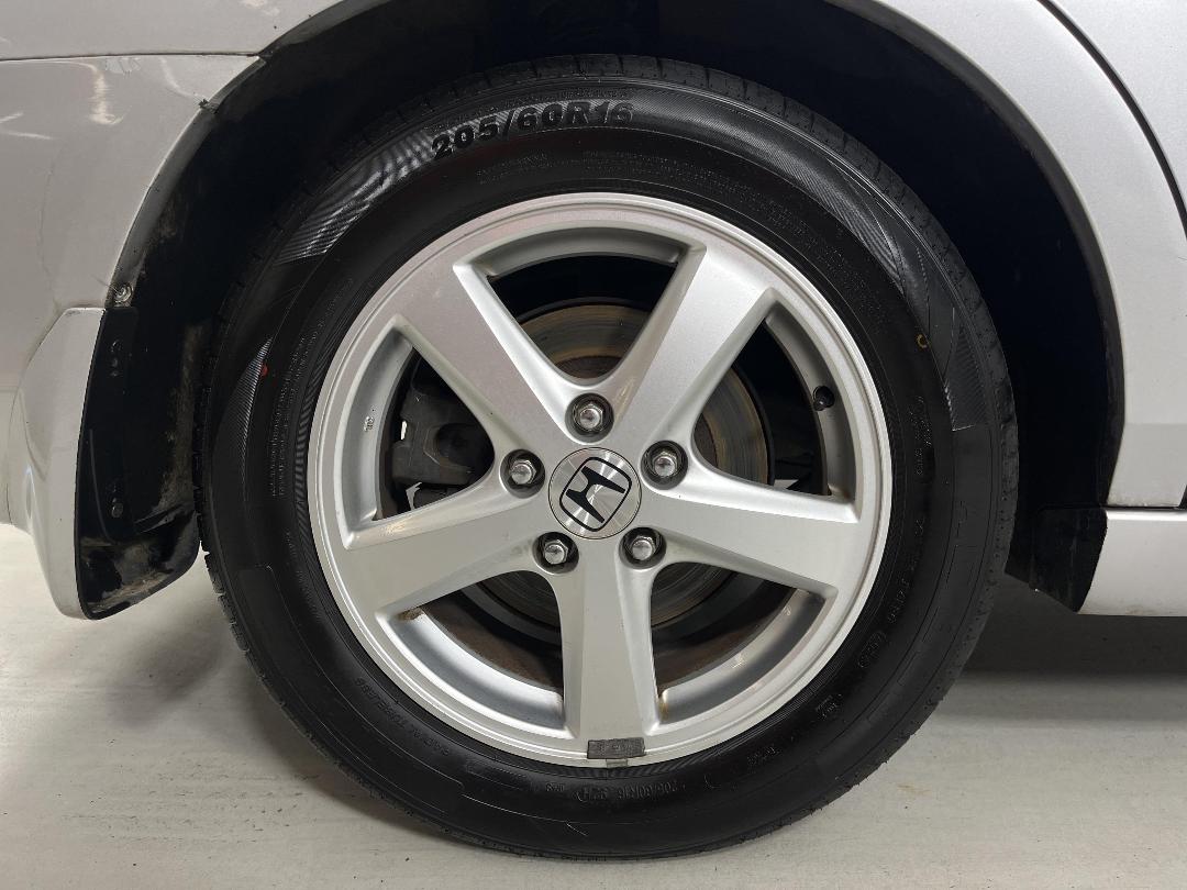 Photo '12' of Honda Inspire