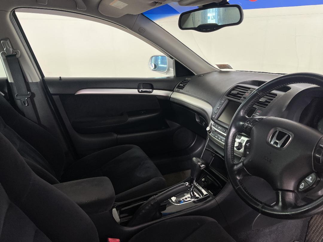 Photo '16' of Honda Inspire