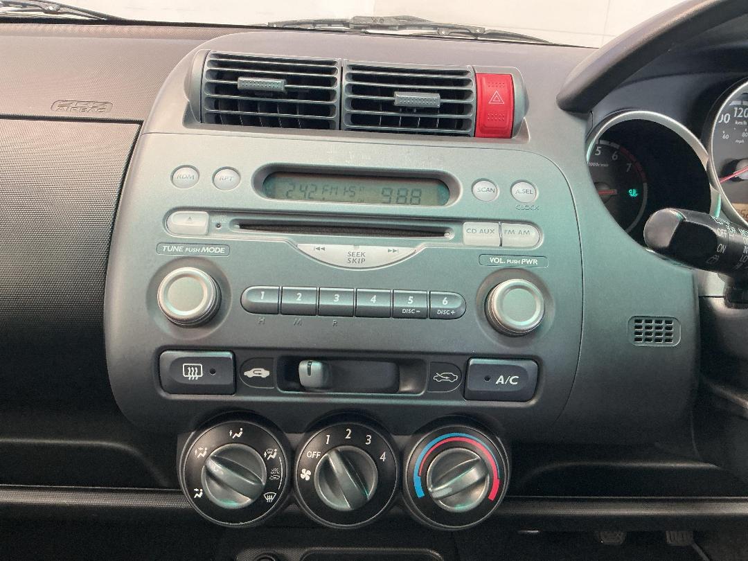 Photo '18' of Honda Jazz Photo '18' of Honda Jazz