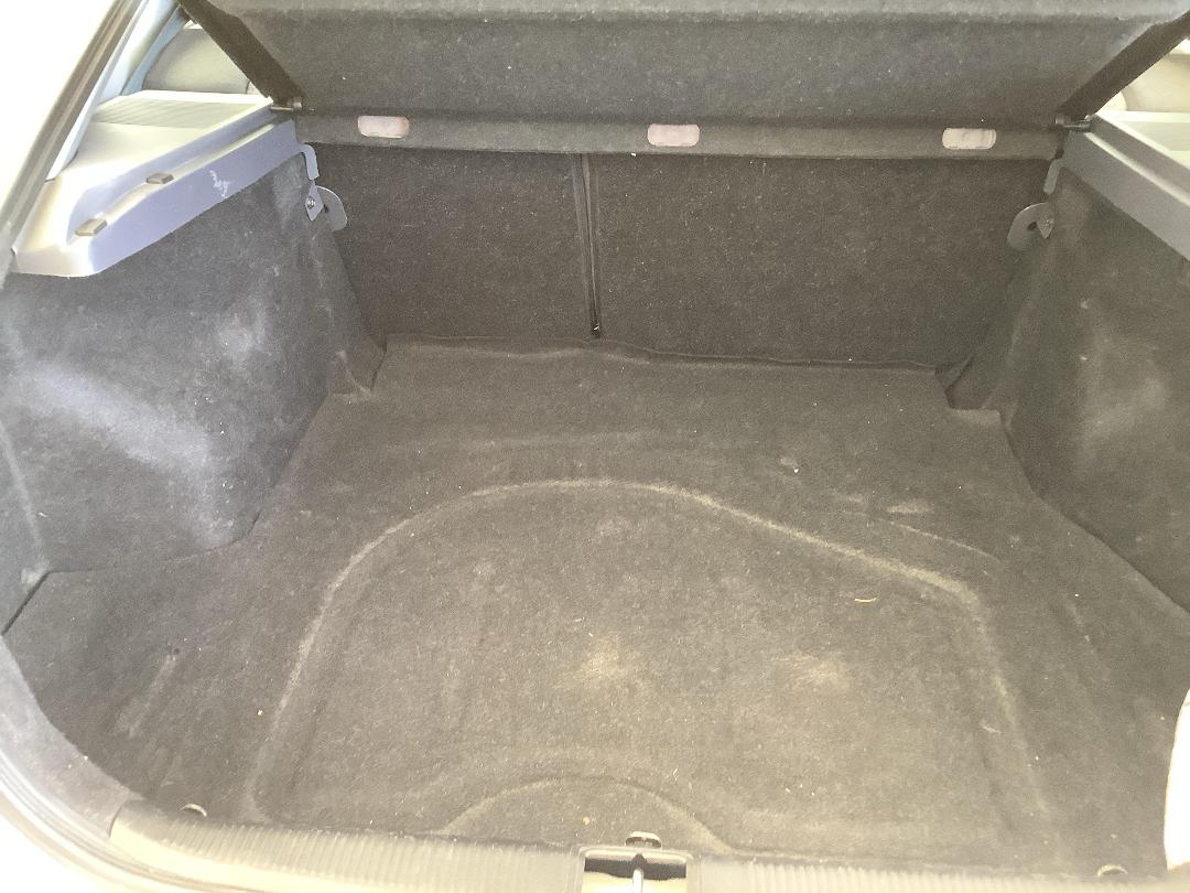 Photo '7' of Hyundai Elantra GL