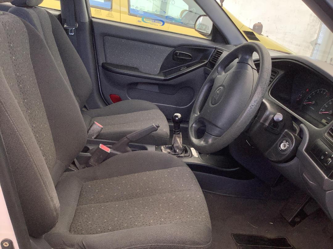 Photo '9' of Hyundai Elantra GL