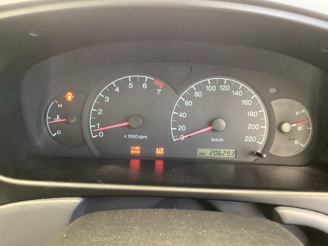 Photo '14' of Hyundai Elantra GL