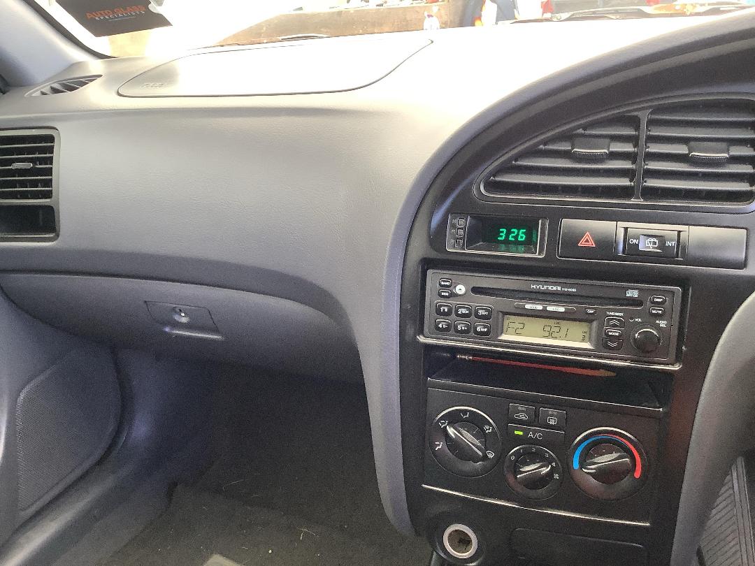 Photo '16' of Hyundai Elantra GL