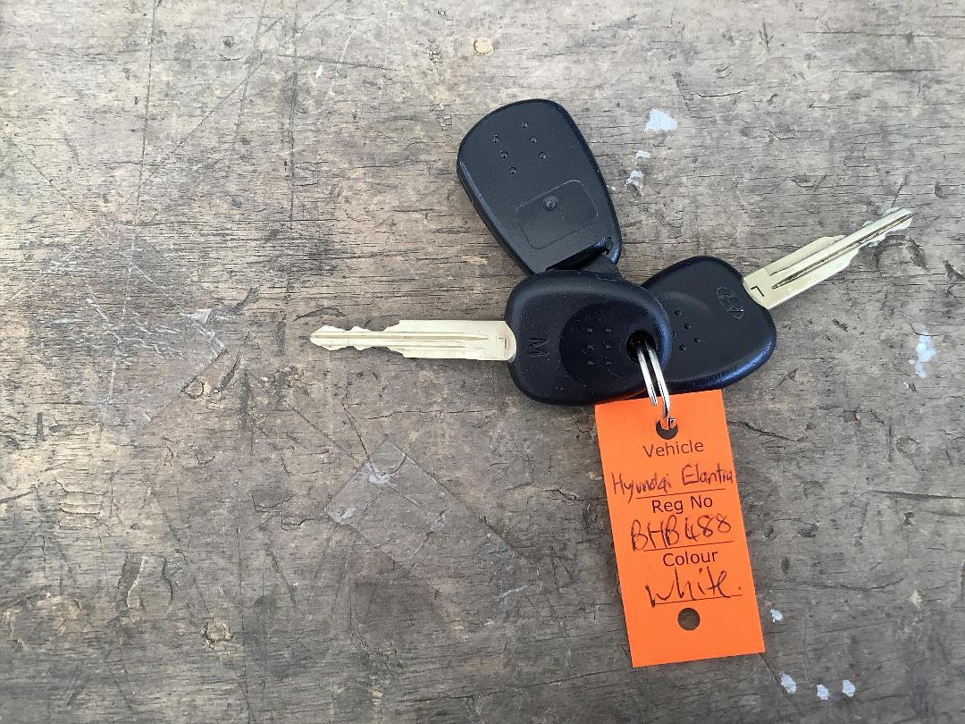 Photo '17' of Hyundai Elantra GL