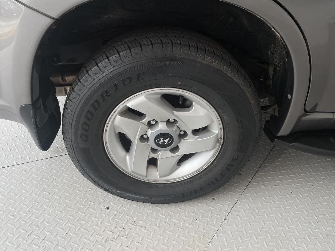 Photo '12' of Hyundai Terracan Photo '12' of Hyundai Terracan