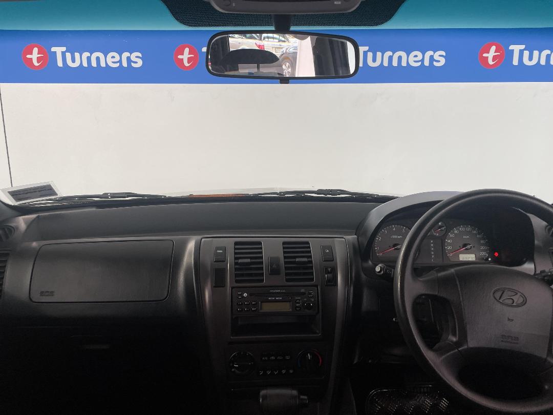 Photo '17' of Hyundai Terracan Photo '17' of Hyundai Terracan