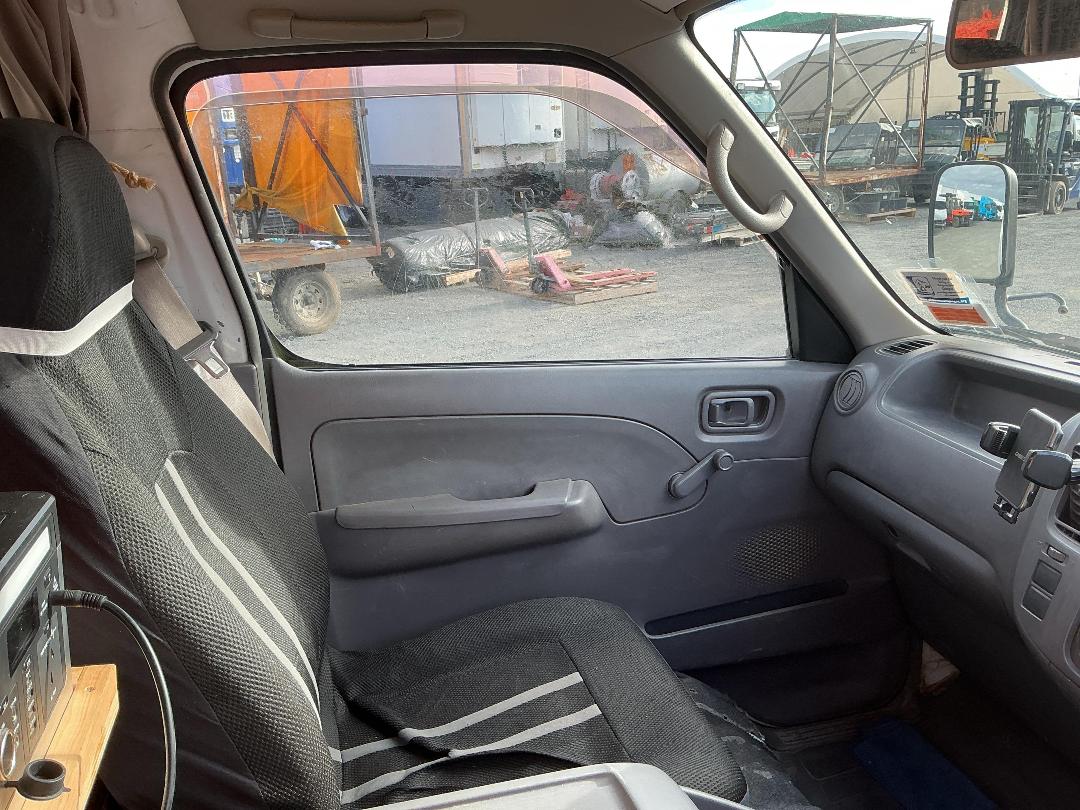 Photo '19' of Isuzu Como Van