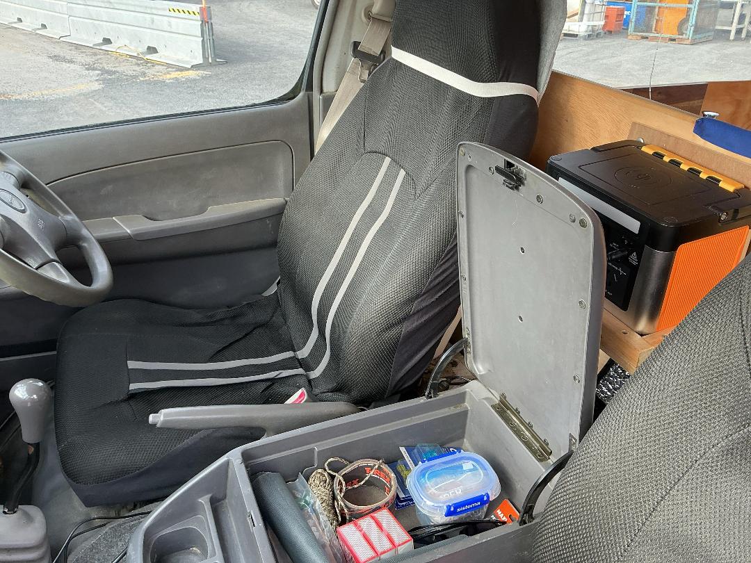 Photo '34' of Isuzu Como Van