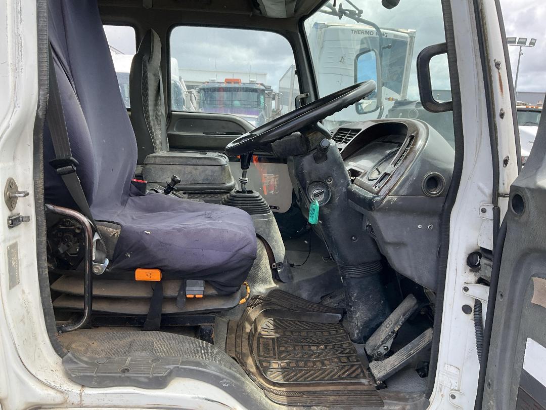 Photo '12' of Isuzu FVR 900 Hydro Excavator