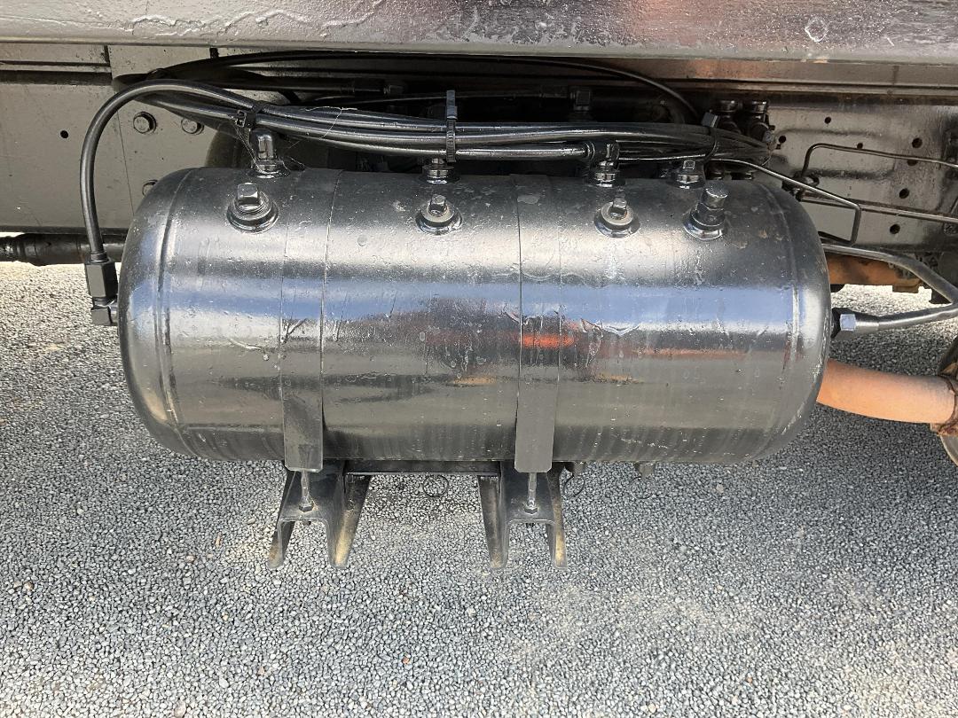 Photo '33' of Isuzu FVR 900 Hydro Excavator