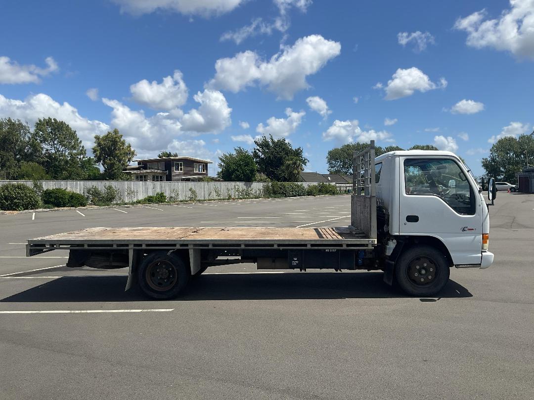 Photo '3' of Isuzu NPR450 4X2 Flat Deck