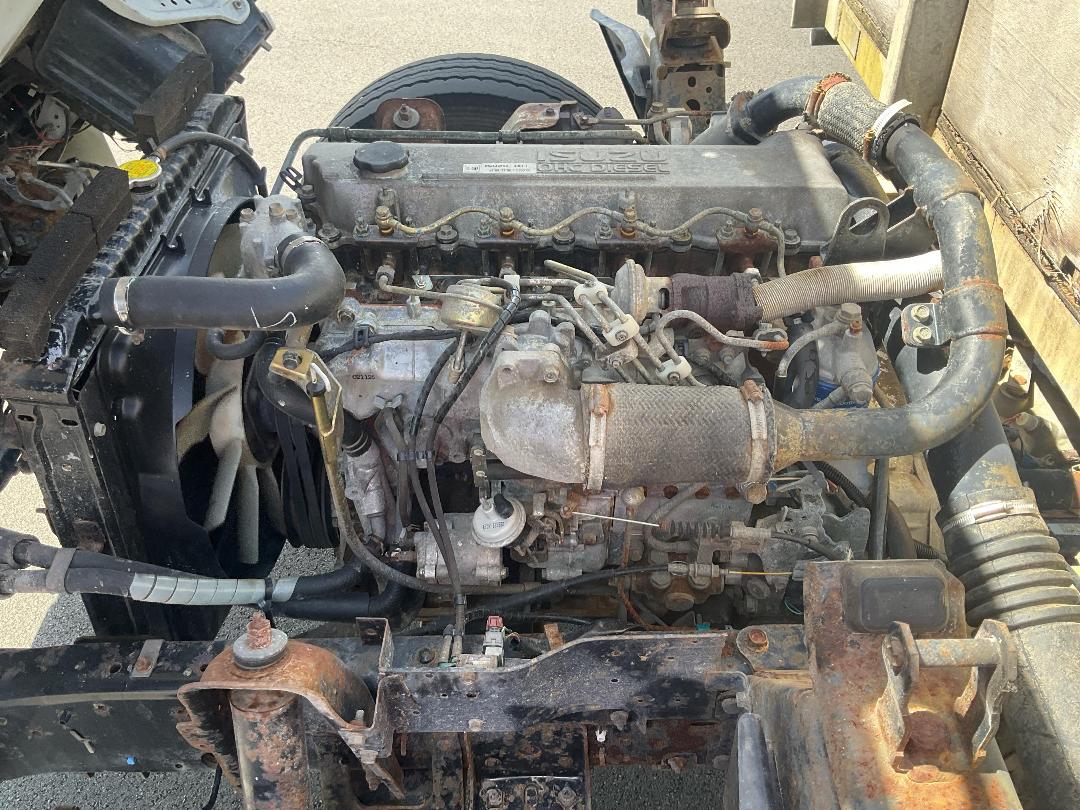 Photo '15' of Isuzu NPR450 4X2 Flat Deck