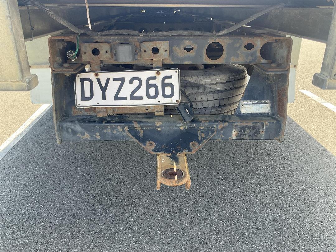 Photo '26' of Isuzu NPR450 4X2 Flat Deck