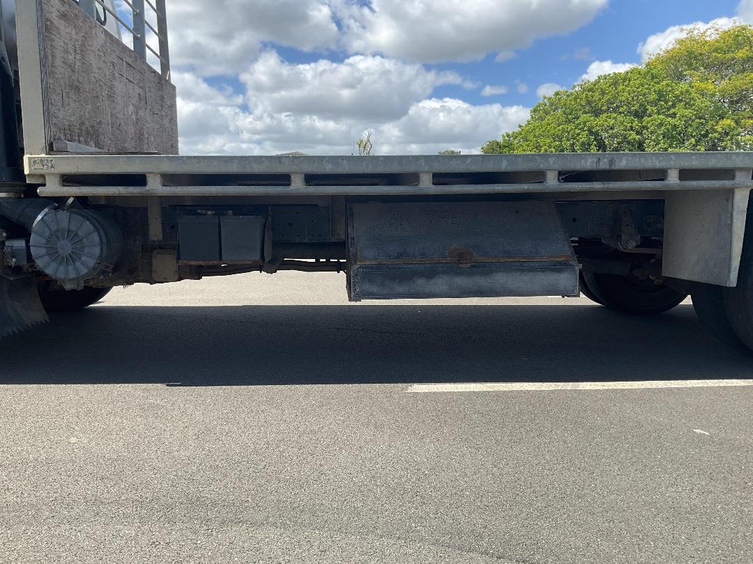 Photo '31' of Isuzu NPR450 4X2 Flat Deck