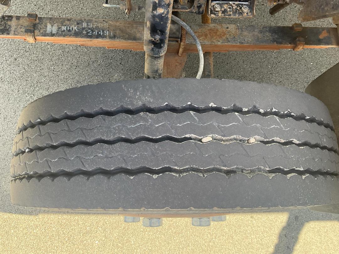 Photo '36' of Isuzu NPR450 4X2 Flat Deck