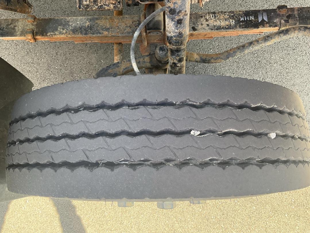 Photo '37' of Isuzu NPR450 4X2 Flat Deck