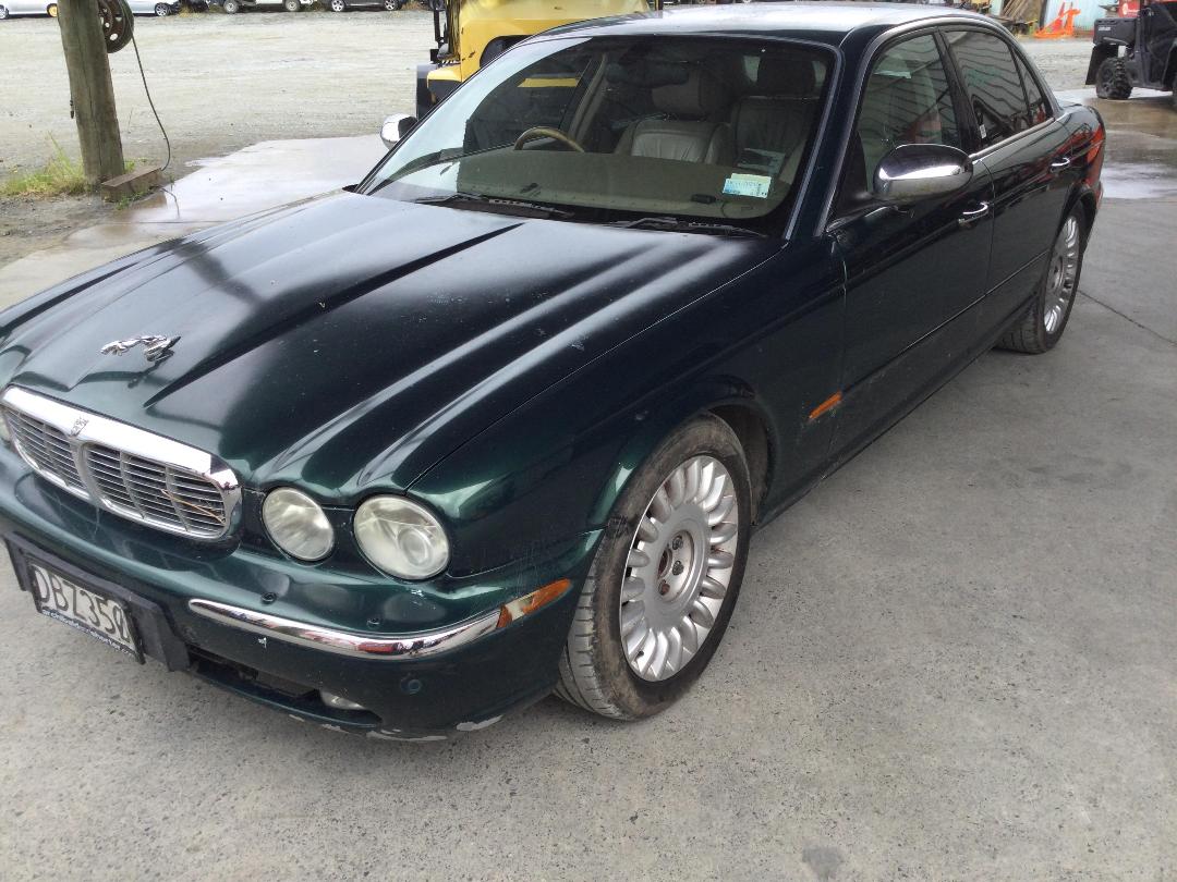 Photo '4' of Jaguar XJ Super V8