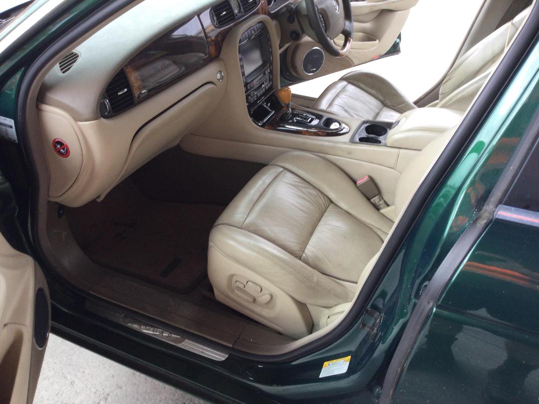 Photo '16' of Jaguar XJ Super V8